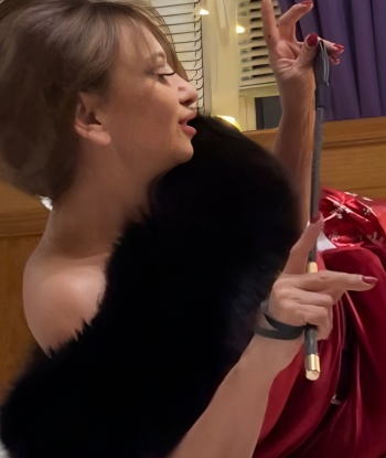 Анкета проститутки Инна - город Левжа, 57 лет, №2600